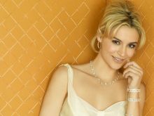 Samaire Armstrong