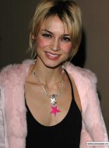 Samaire Armstrong photo