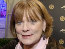 Samantha Bond photo