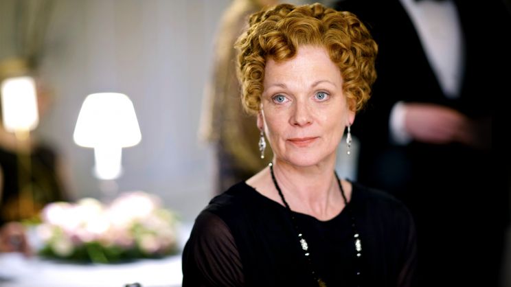 Samantha Bond