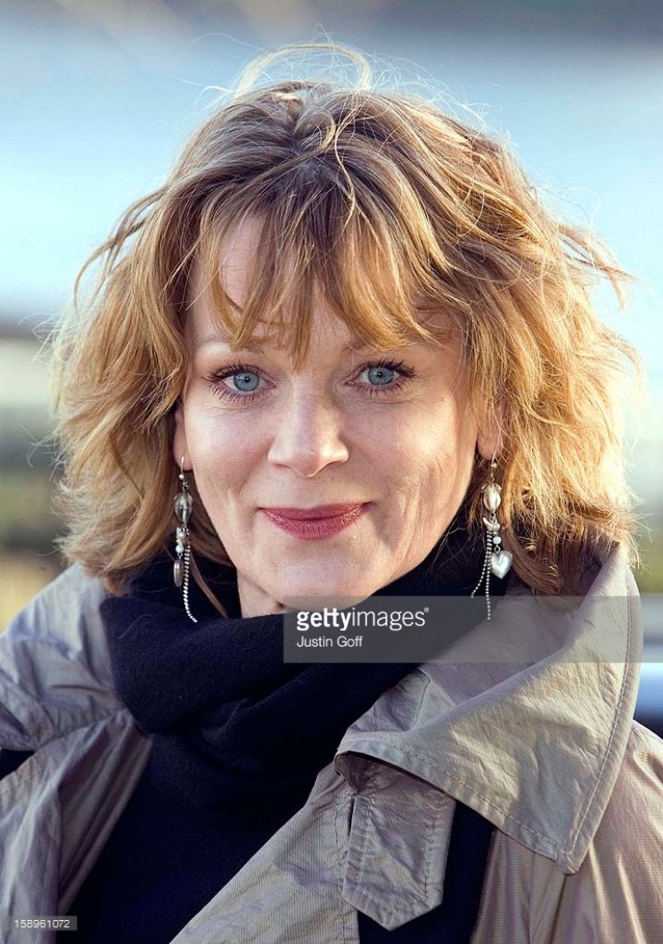 Samantha Bond