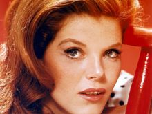 Samantha Eggar