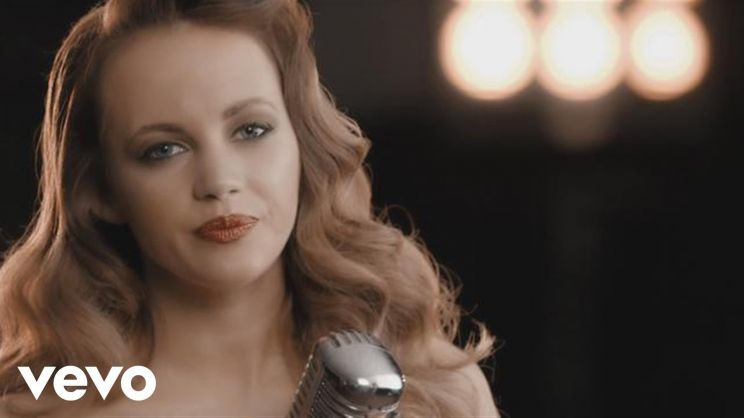 Samantha Jade