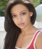 Samantha Logan