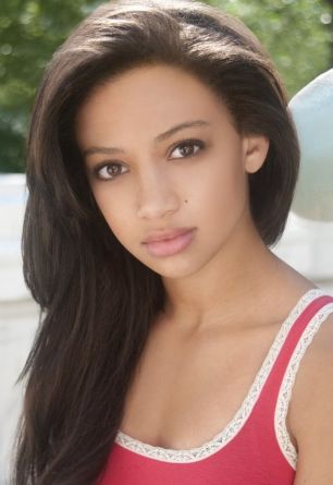 Samantha Logan