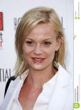 Samantha Mathis