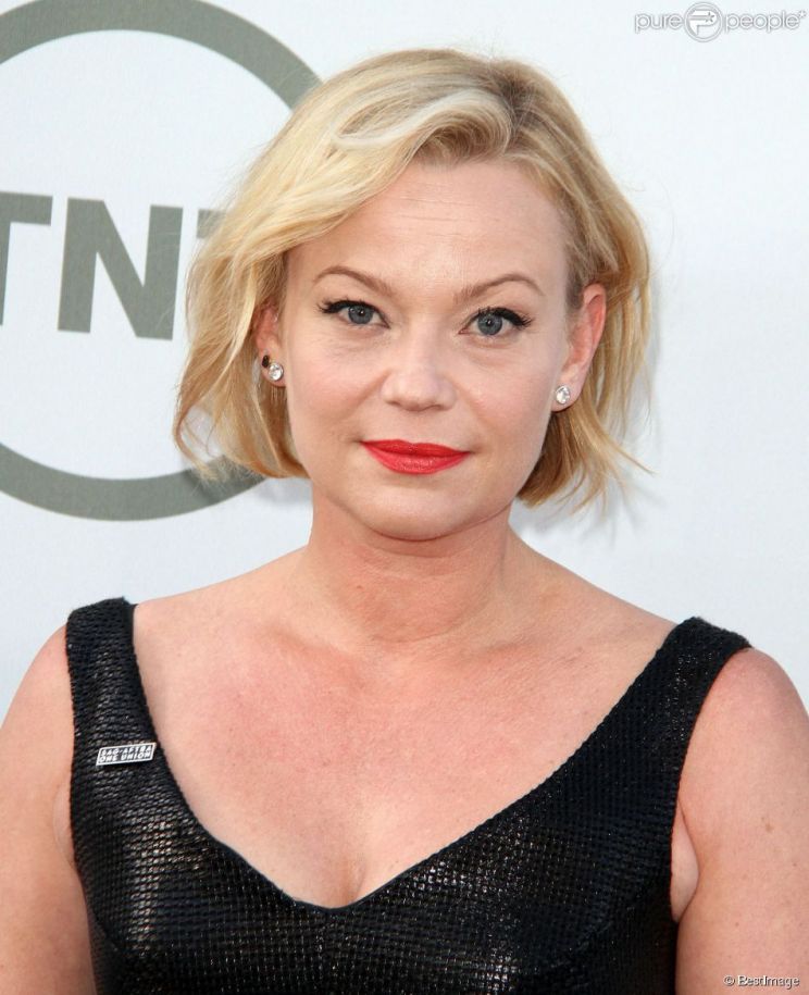 Samantha Mathis