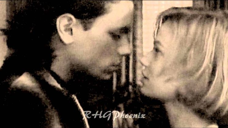Samantha Mathis