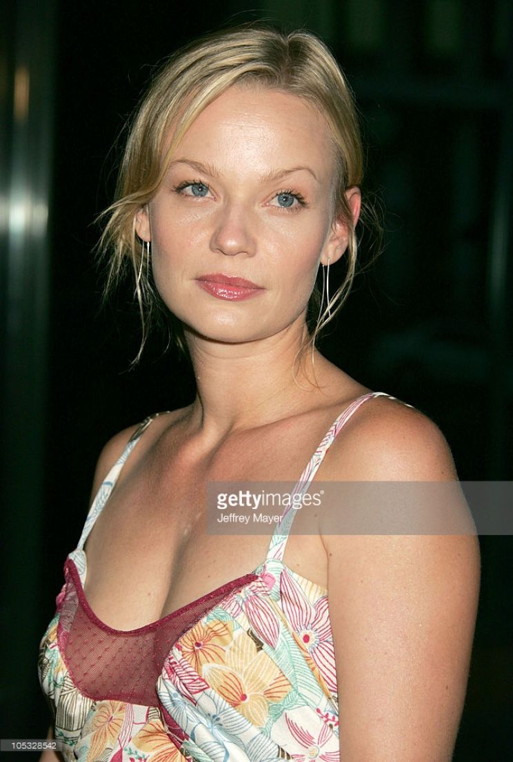 Samantha Mathis