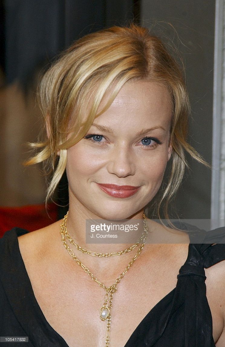 Samantha Mathis