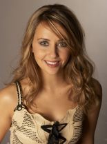 Samia Ghadie