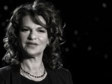 Sandra Bernhard