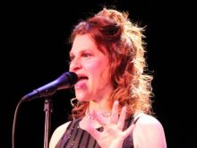 Sandra Bernhard