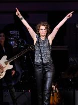 Sandra Bernhard