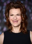 Sandra Bernhard