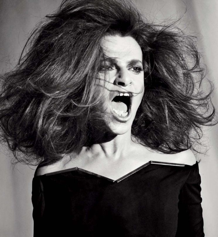 Sandra Bernhard