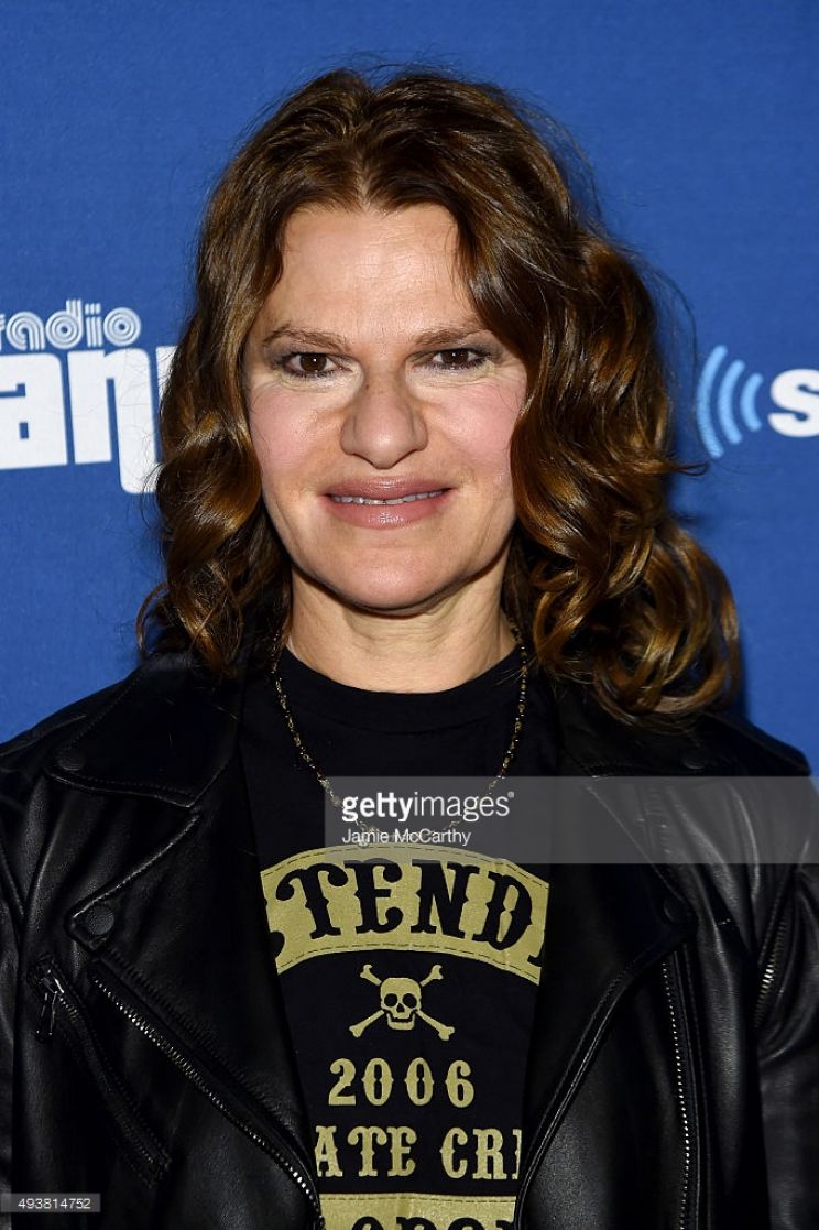 Sandra Bernhard