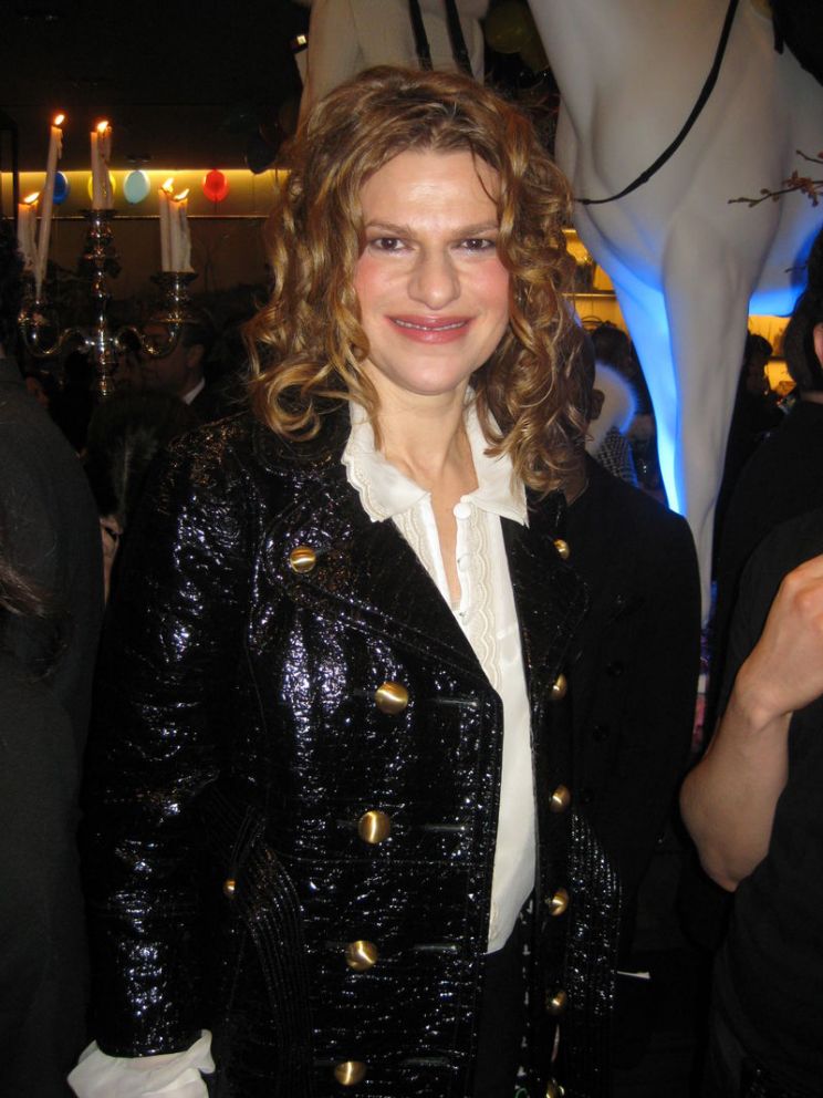 Sandra Bernhard