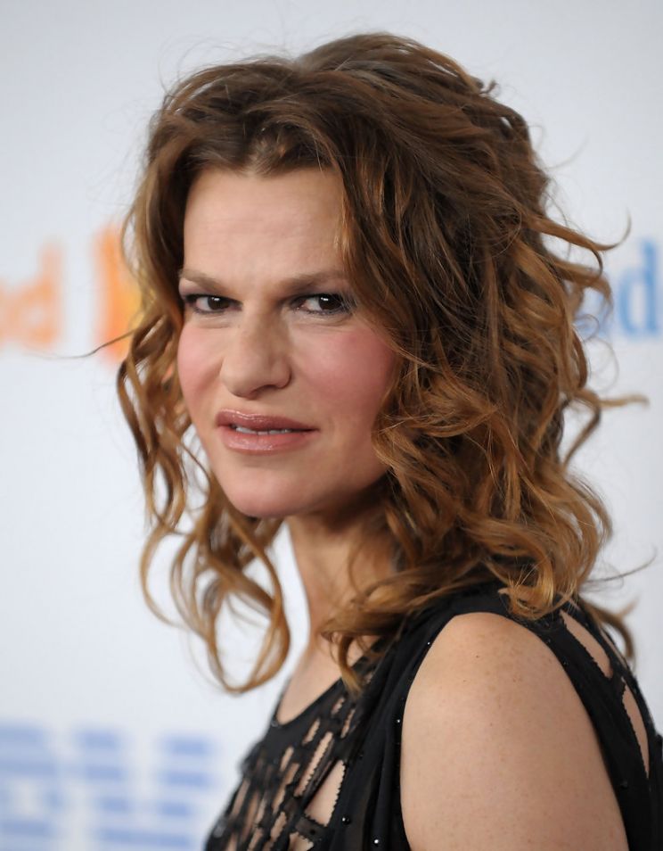 Sandra Bernhard
