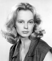 Sandy Dennis