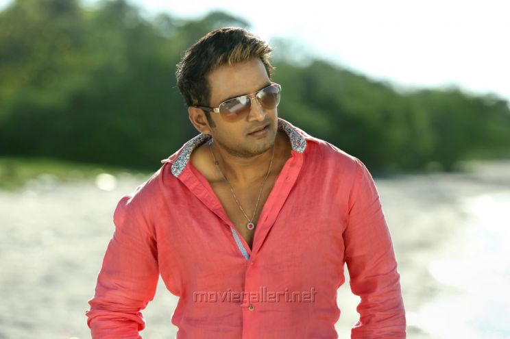 Santhanam