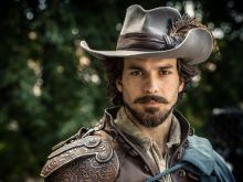 Santiago Cabrera