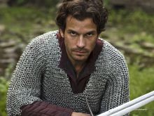 Santiago Cabrera