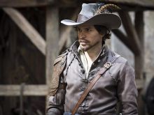 Santiago Cabrera