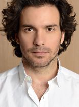 Santiago Cabrera