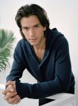 Santiago Cabrera