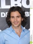 Santiago Cabrera