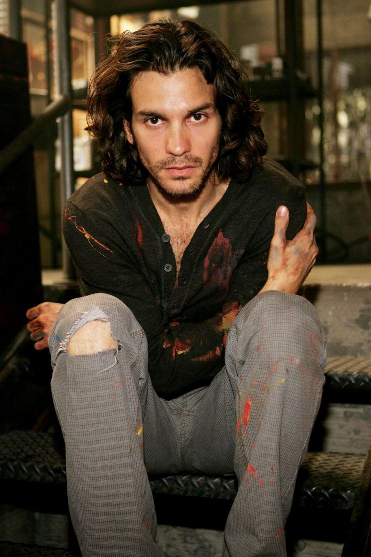 Santiago Cabrera