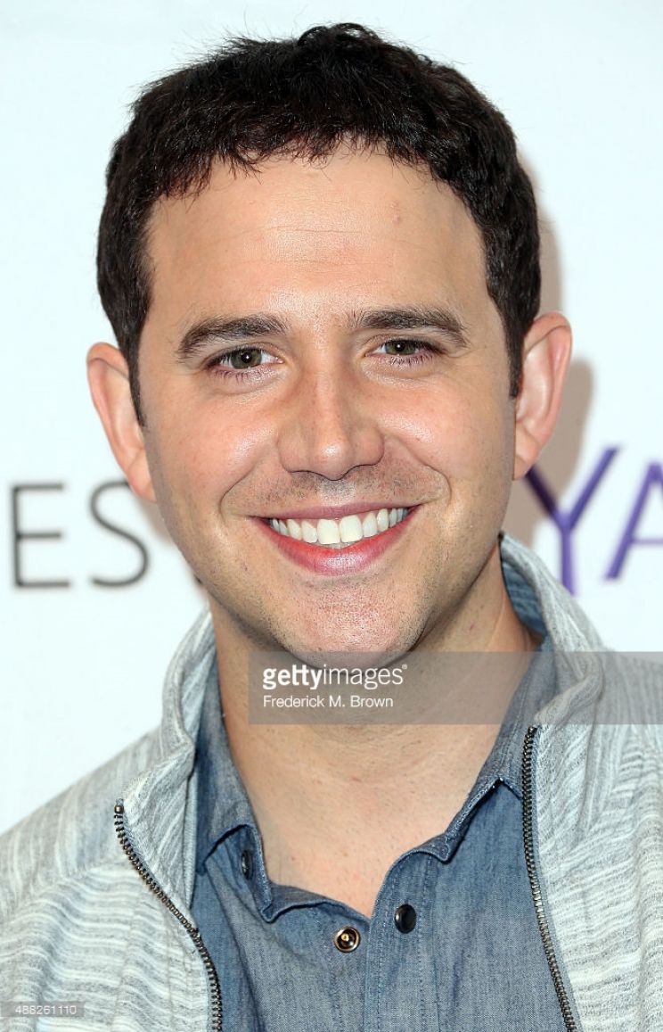 Santino Fontana