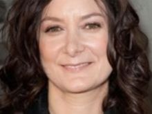 Sara Gilbert