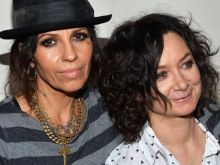 Sara Gilbert #243557 picture (Landscape Medium)