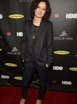 Sara Gilbert #243553 picture (Portrait Medium)
