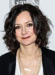 Sara Gilbert