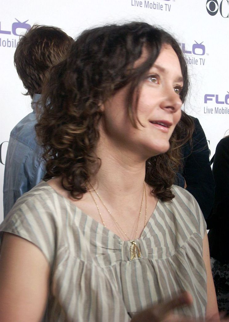 Sara Gilbert