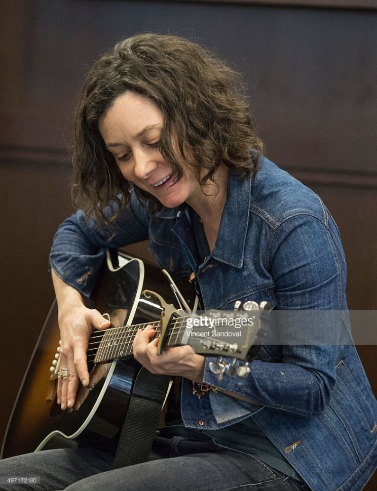 Sara Gilbert