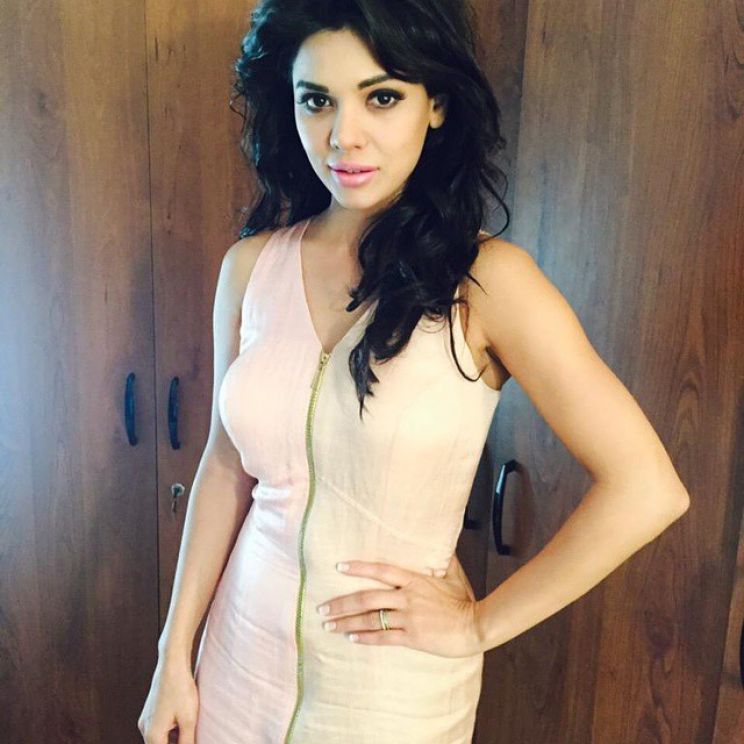 Sara Loren