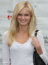 Sara Paxton