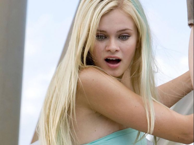 Sara Paxton