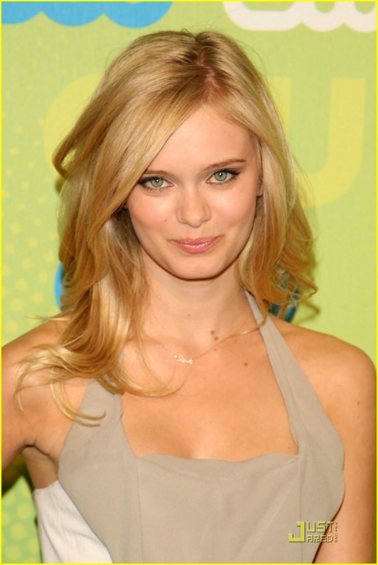 Sara Paxton