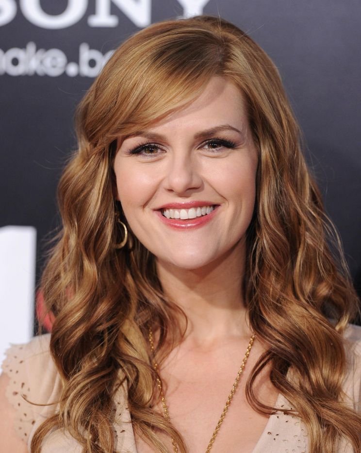 Sara Rue