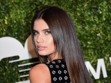 Sara Sampaio photo