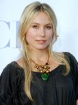 Sarah Carter