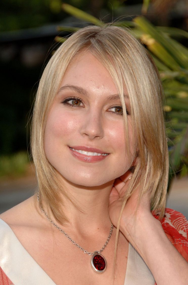 Sarah Carter