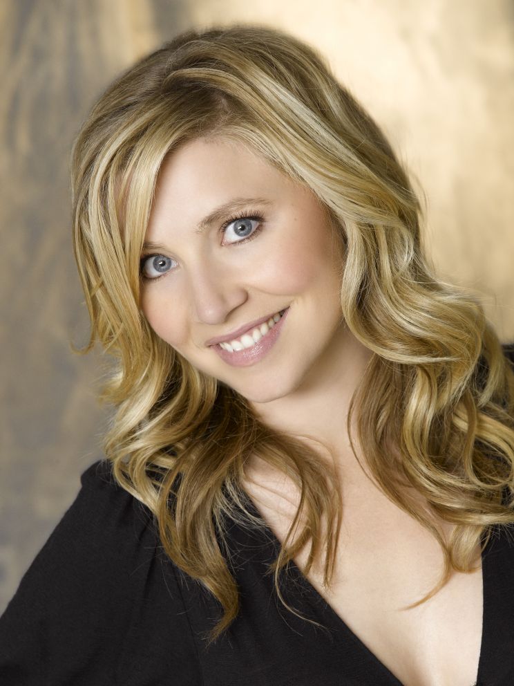 Sarah Chalke