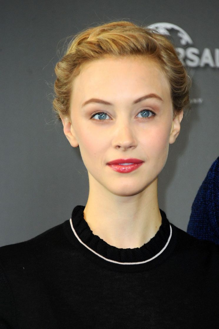 Sarah Gadon