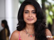 Sarah-Jane Dias